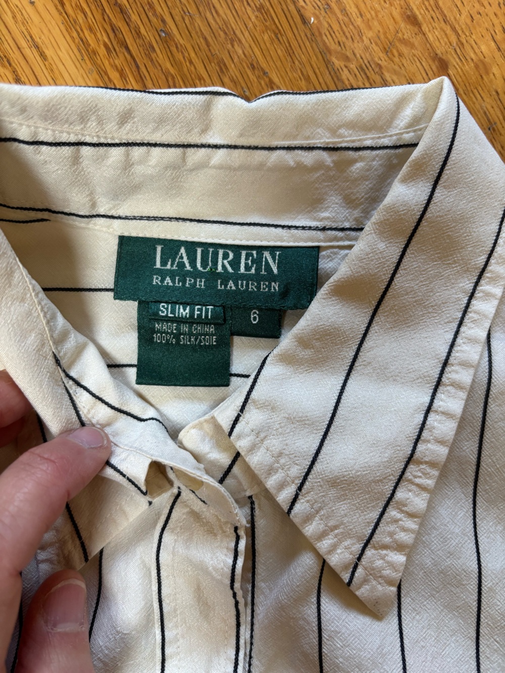 Vintage Y2K Lauren Ralph Lauren 100% silk button up Oxford blouse size 6 EUC - Picture 3 of 6